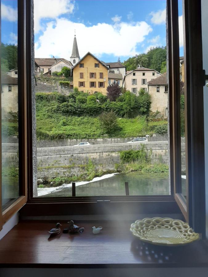 Au Fil De Lods Bed & Breakfast エクステリア 写真