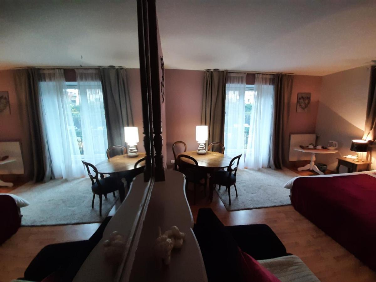 Au Fil De Lods Bed & Breakfast エクステリア 写真