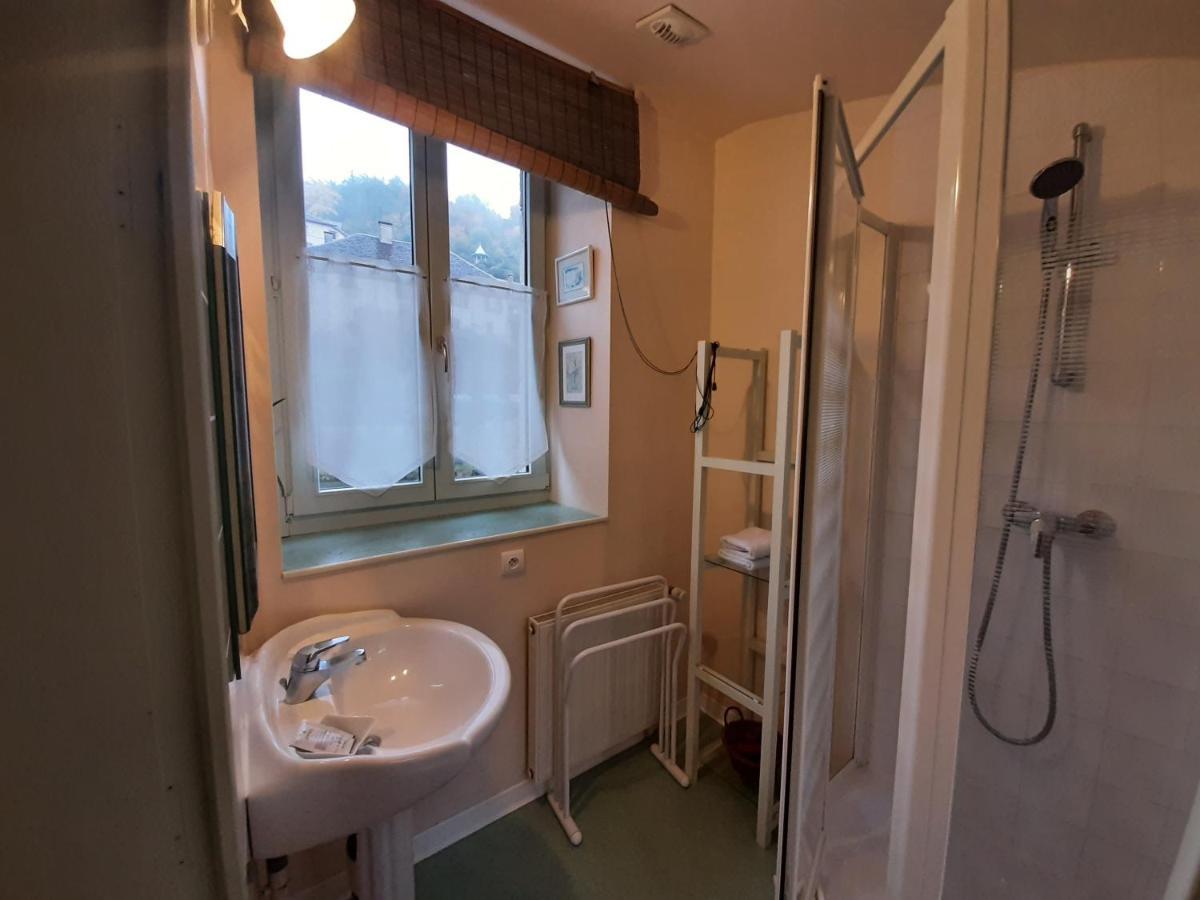 Au Fil De Lods Bed & Breakfast エクステリア 写真