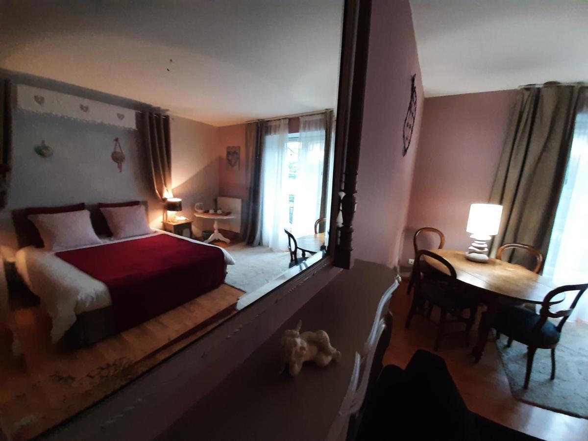 Au Fil De Lods Bed & Breakfast エクステリア 写真