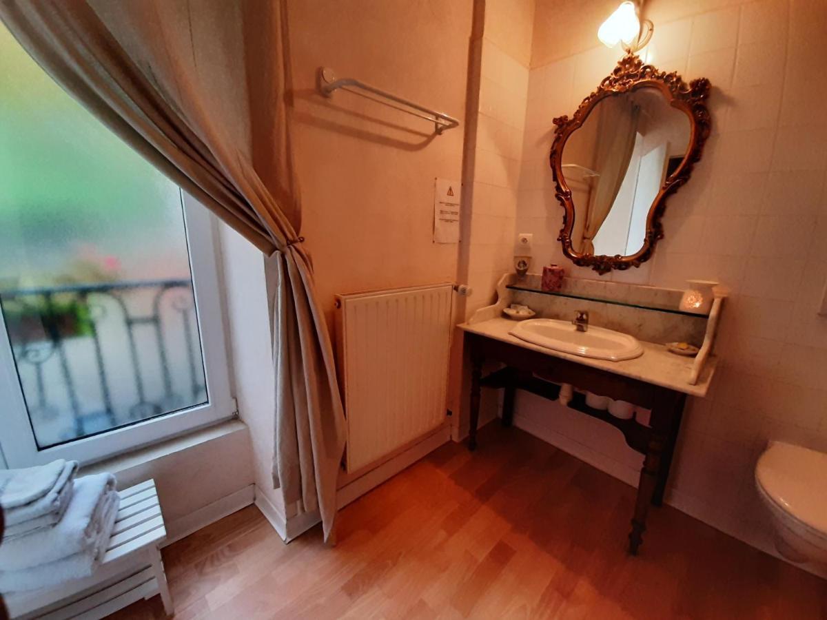 Au Fil De Lods Bed & Breakfast エクステリア 写真