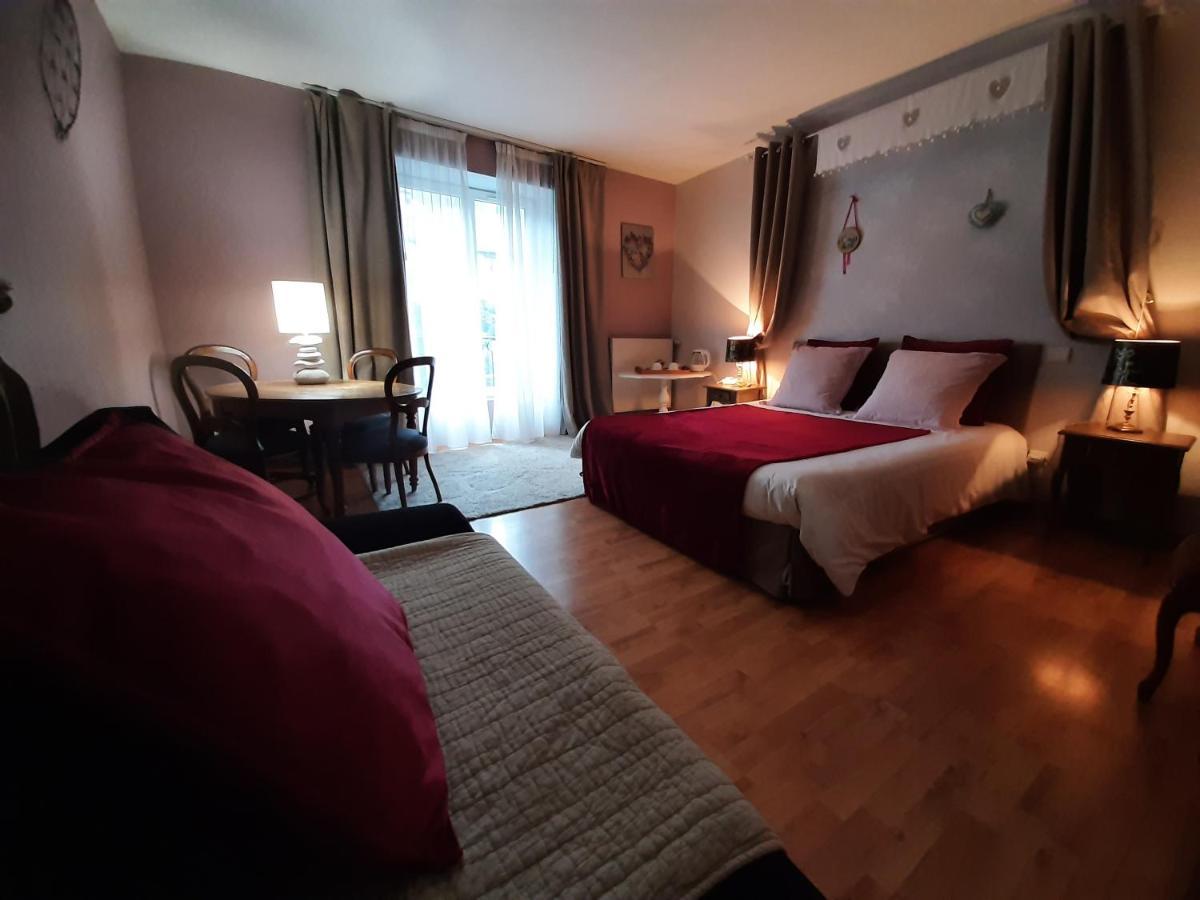 Au Fil De Lods Bed & Breakfast エクステリア 写真
